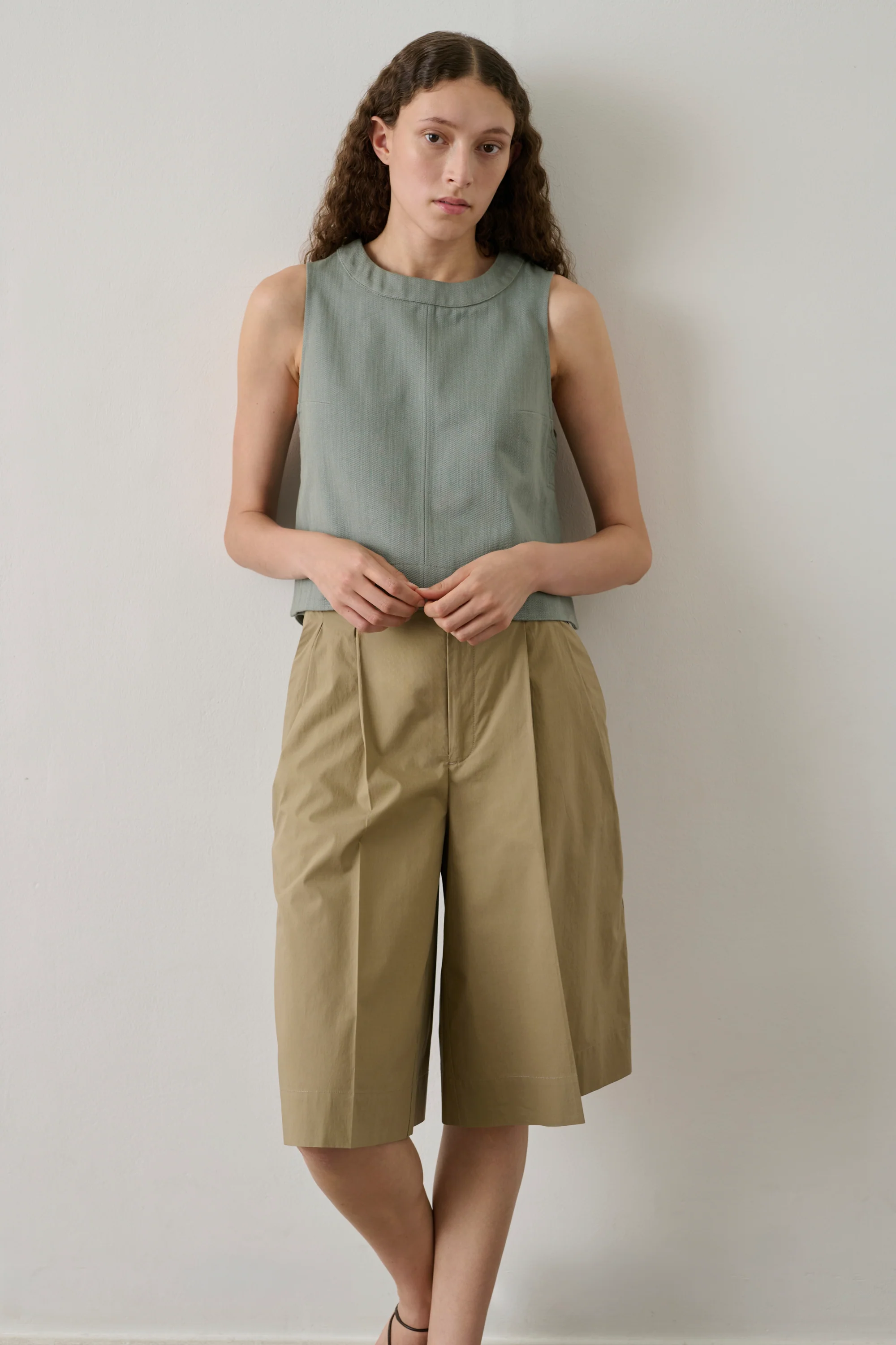 BEIGE IMOGEN BERMUDA SHORTS - Image 3